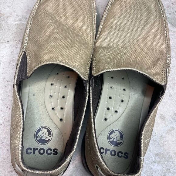 Crocs Walu Tan Slip On canvas Loafers sz 7 - Picture 8 of 9